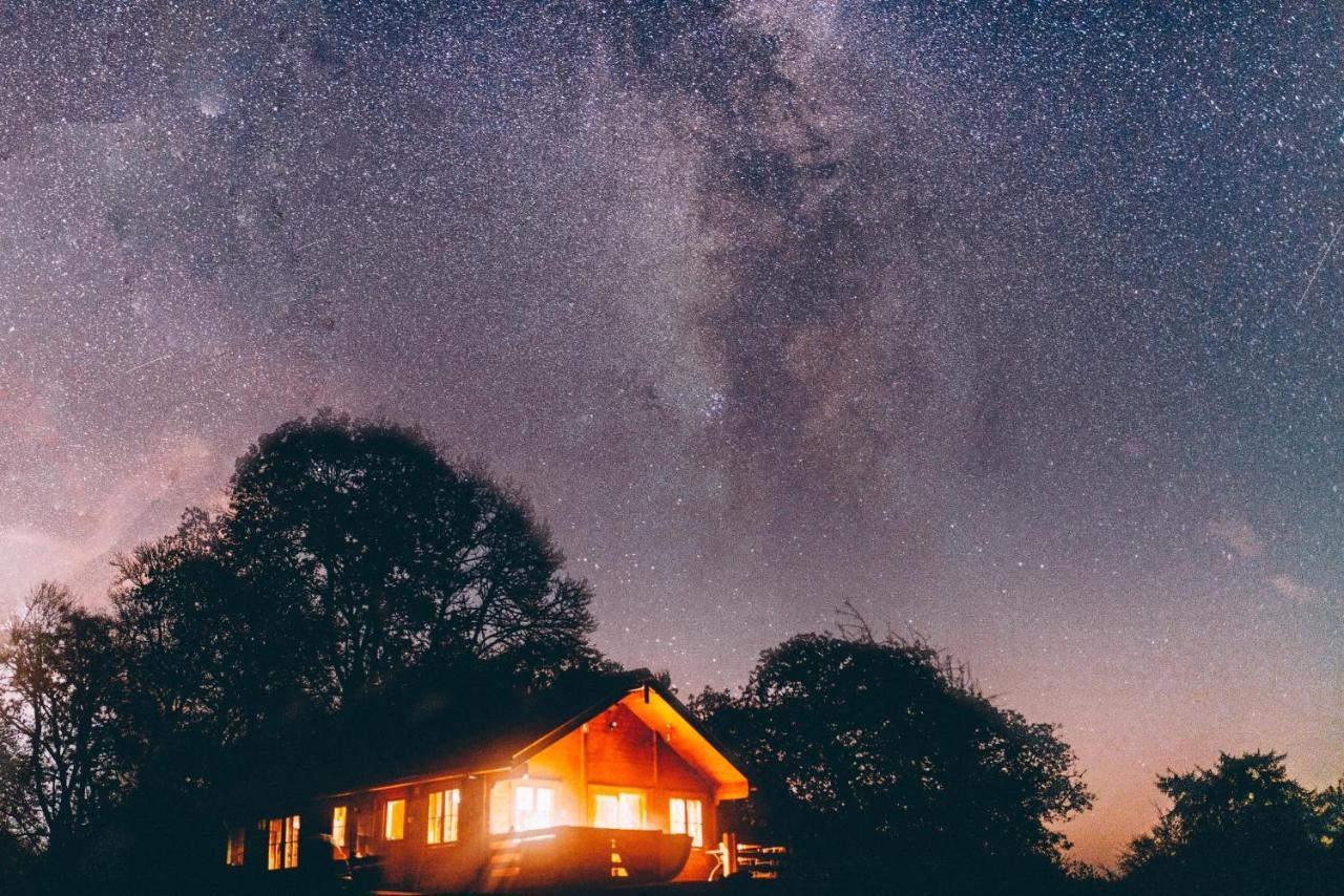 George Cabin - Log Cabin In Wales With Hot Tub Newtown  Esterno foto