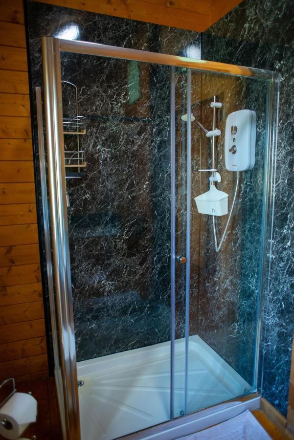 George Cabin - Log Cabin In Wales With Hot Tub Newtown  Esterno foto